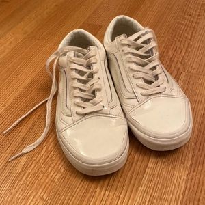 Vans limited edition patent stud